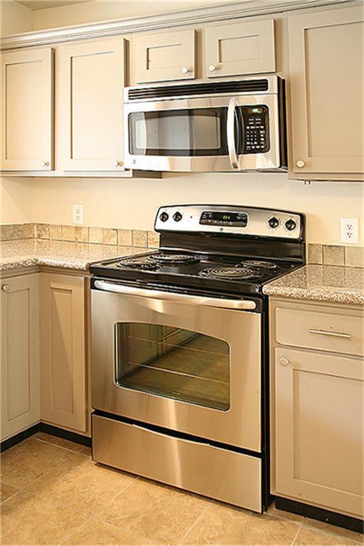 Foto del edificio - 9 Wolfhound Ln