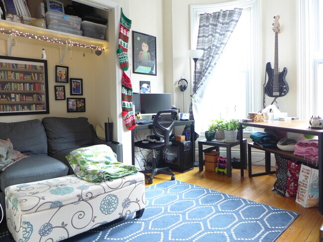 Building Photo - 7 Sewall St