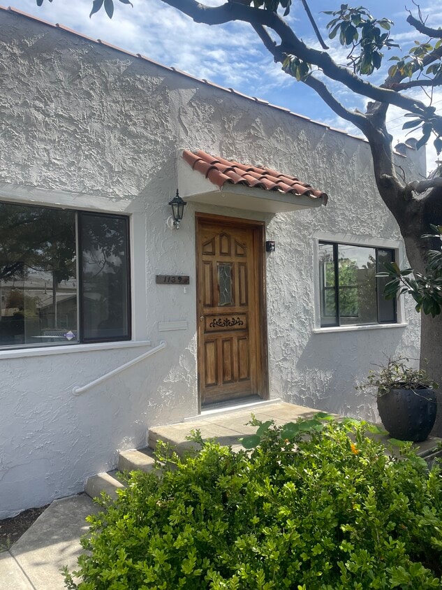 Front door - 1137 23rd St