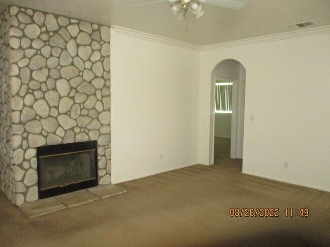 Foto del edificio - 4 Bedroom 2 Bath Home