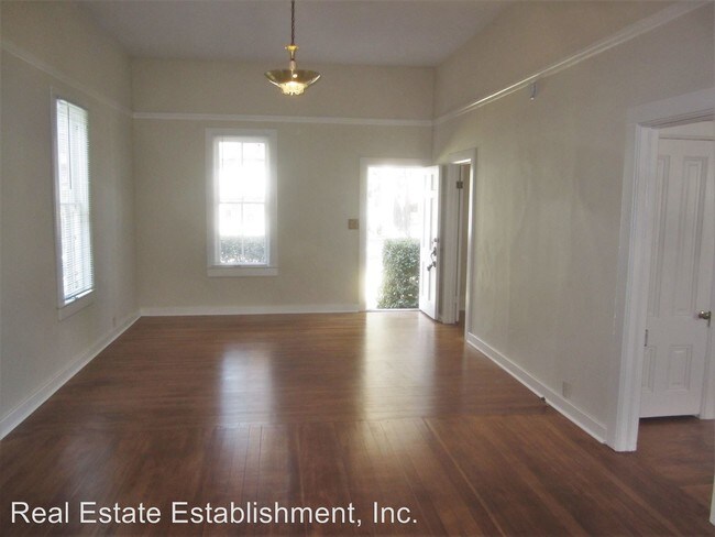 Foto del edificio - 3 br, 2 bath House - 151 N. Shaffer St.