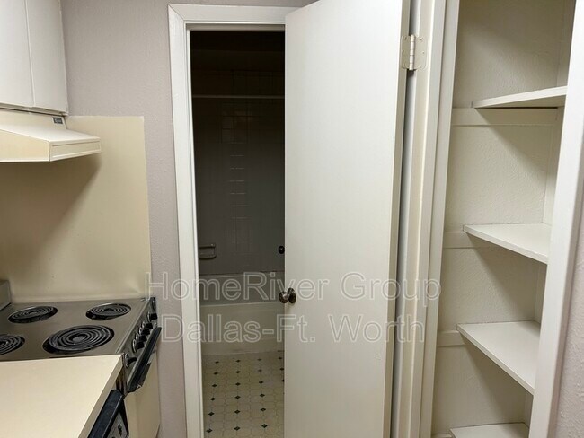 Foto del edificio - 2720 Reagan St