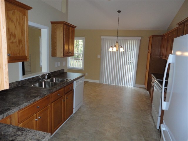 Foto del edificio - 243 Rollingwood Drive