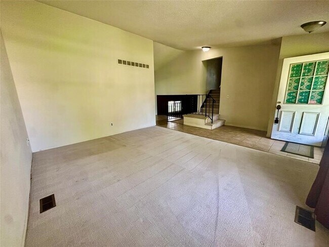 Foto del edificio - 21669 Tulipwood St
