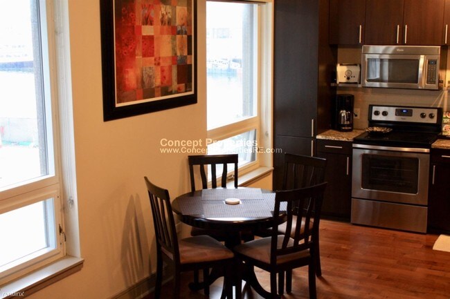 Building Photo - 2 br, 1 bath  - 100 Pier 4 Blvd Unit 208A