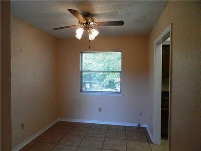 Building Photo - 8605 International Ct