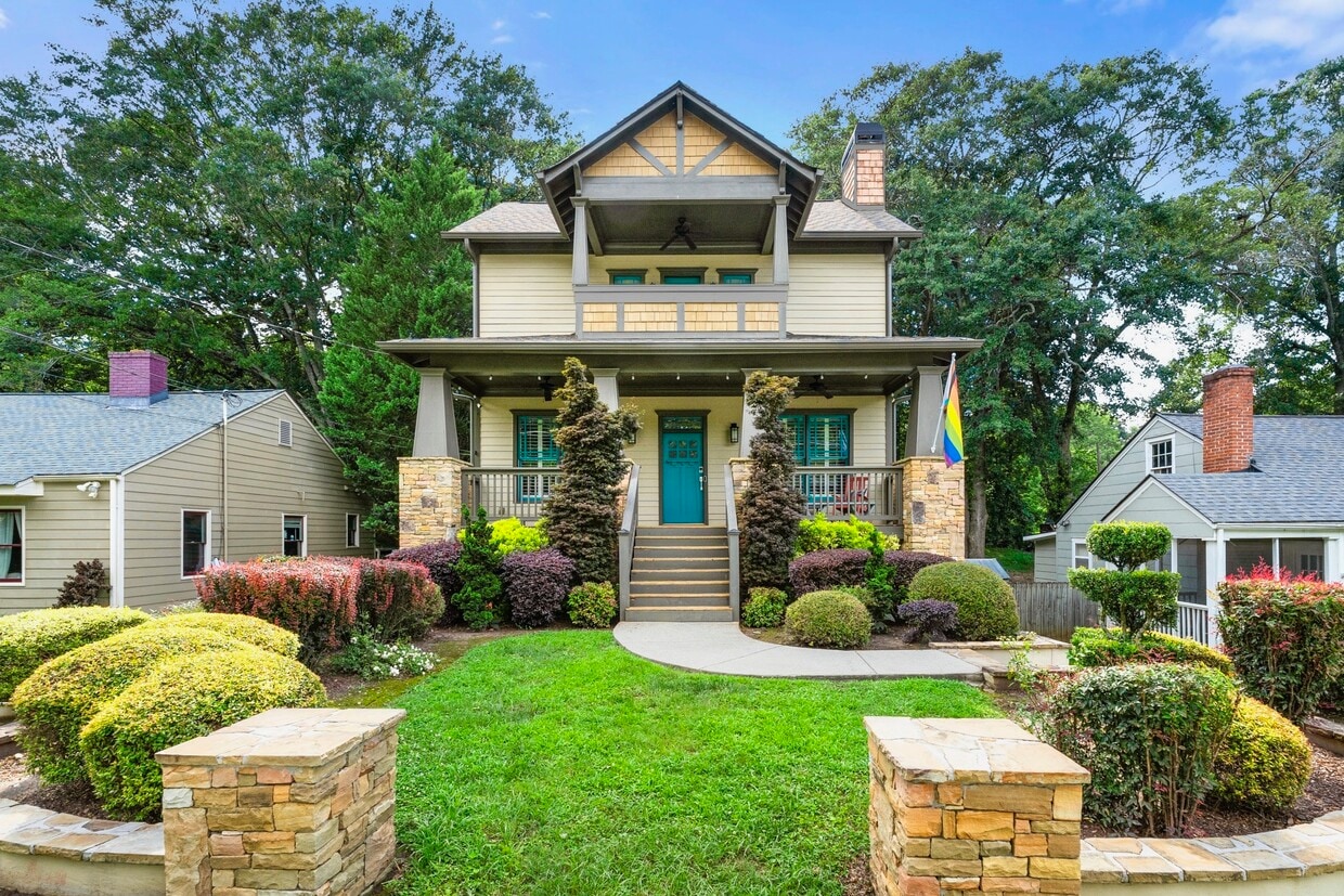 Primary Photo - 475 Blake Ave SE