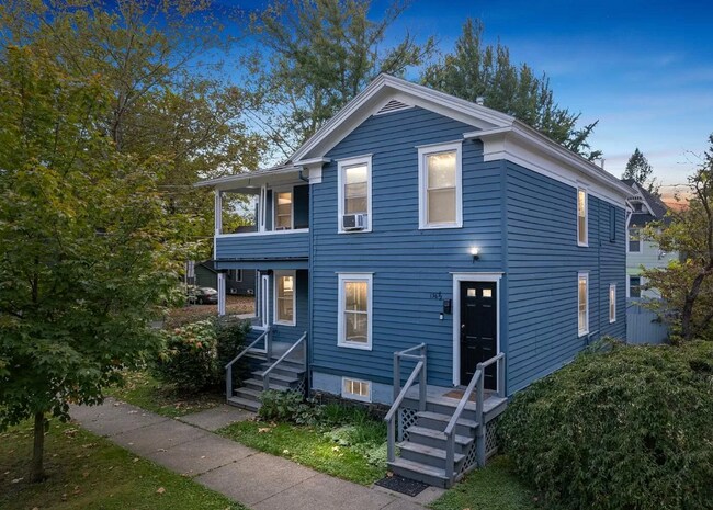 Building Photo - 136 Fayette St