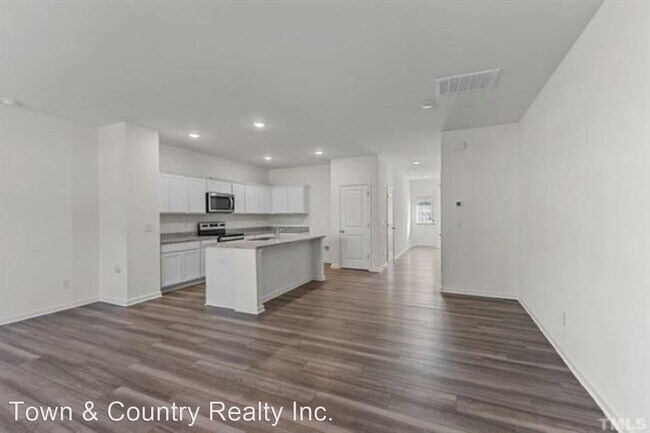 Foto del edificio - 3 br, 3 bath House - 313 Spaight Acres Way...