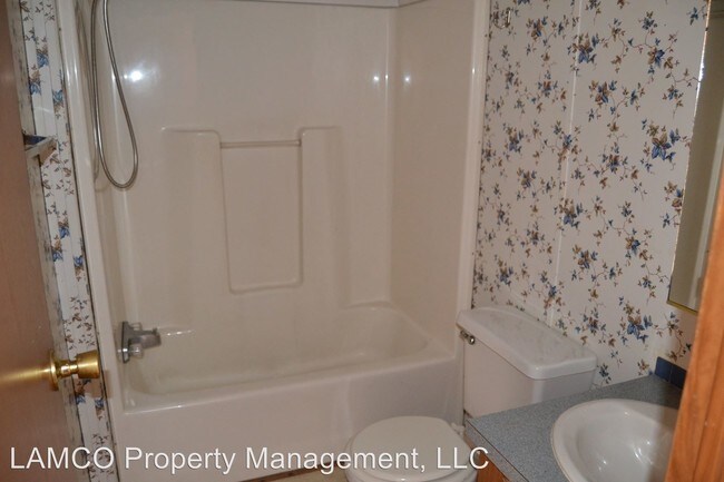 Foto del edificio - 2 br, 2 bath House - 638 Hancock Rd