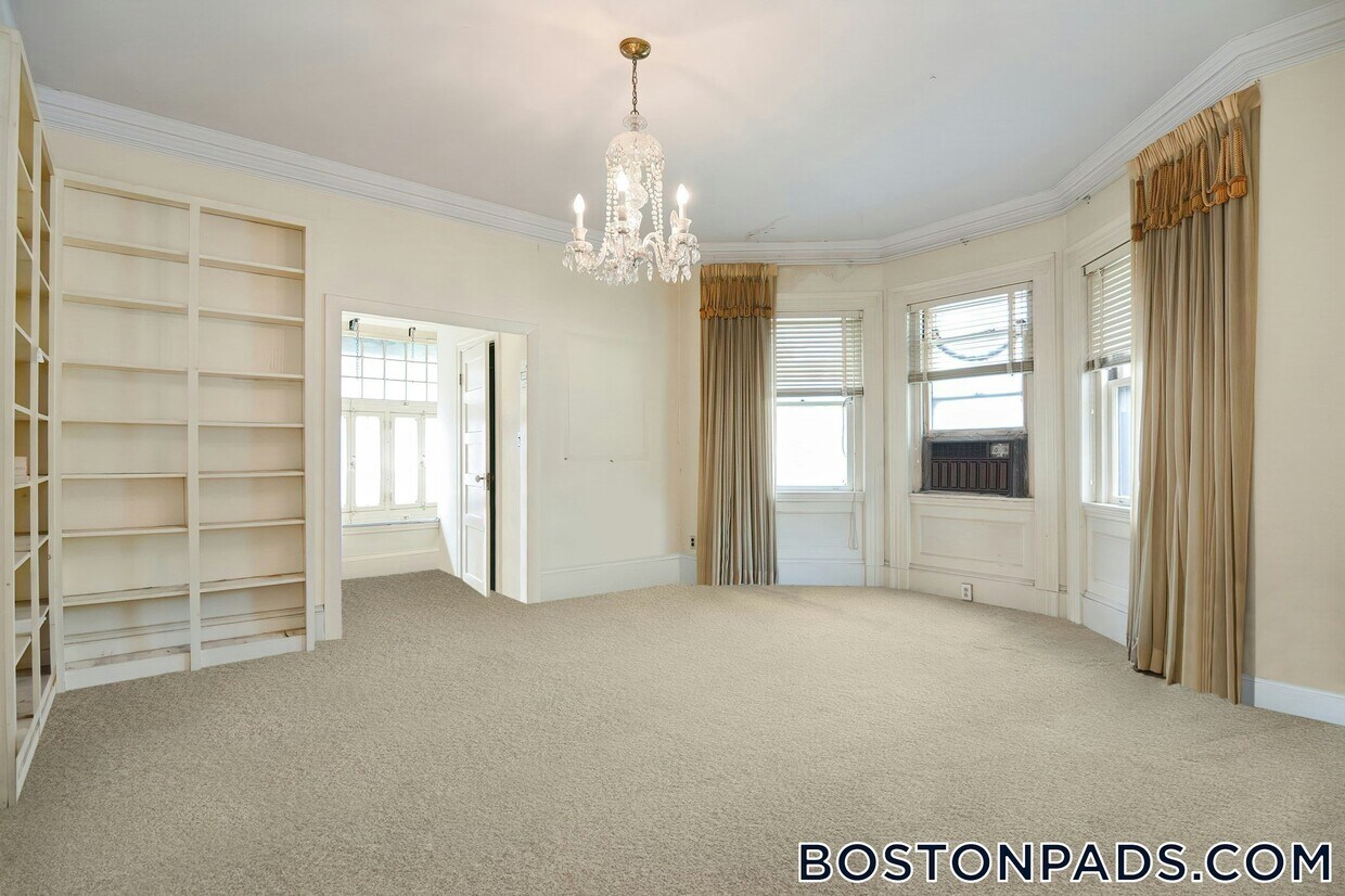 Foto del edificio - 923 Beacon St