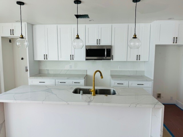 KITCHEN - 1730 W 104th St