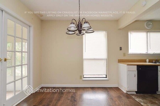 Building Photo - 1532 Kings Ridge Dr NW