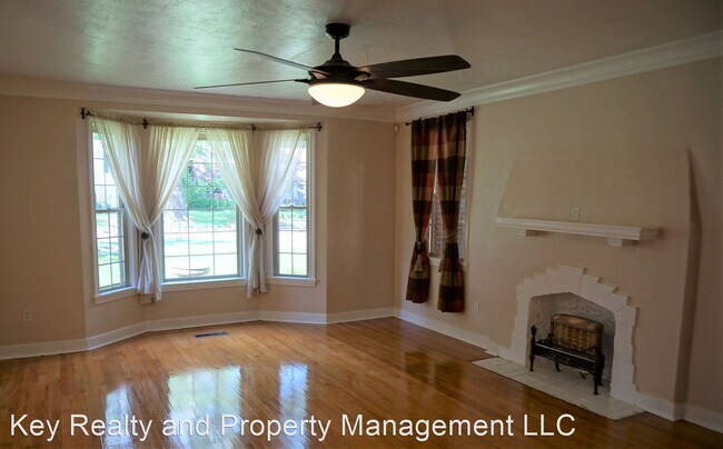 Foto del edificio - 2 br, 1 bath House - 2642 NW 13th St