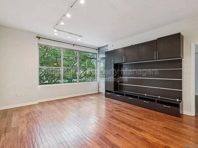 Foto del edificio - 206 Park Blvd