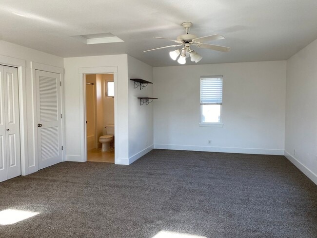 Foto del edificio - 2610 E 20th St