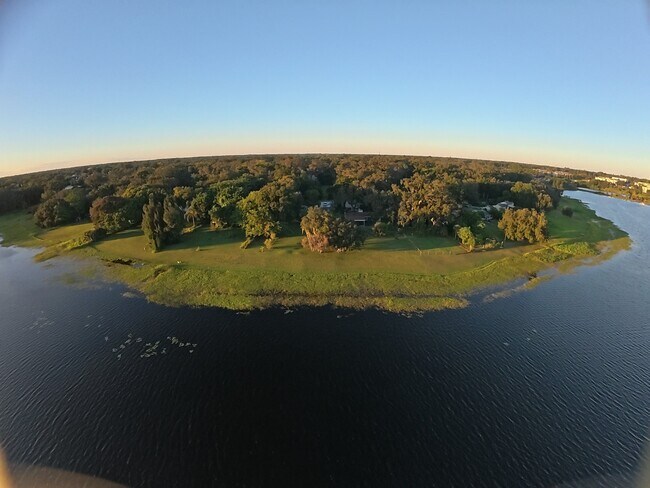Foto del edificio - 8330 Honolulu Dr