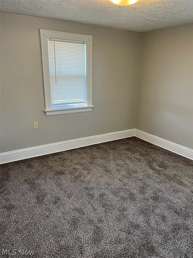 Foto del edificio - 783 Leonard St