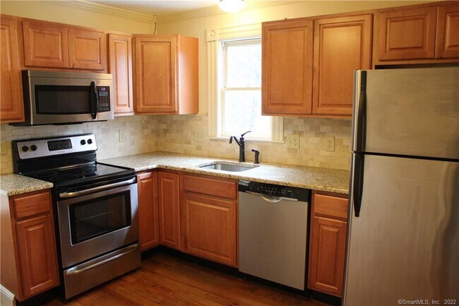 Building Photo - 48 Pratt St