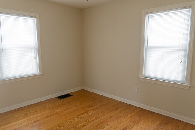 Foto del edificio - 842 Muriel St SW