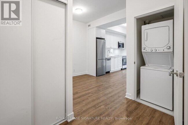 Photo du bâtiment - 51 Clarington Blvd