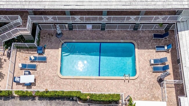 Photo - 330 W Camino Real Apartment