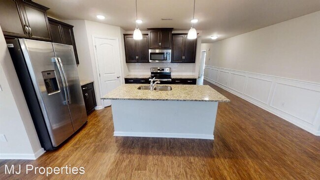 Building Photo - 4 br, 3 bath House - 126 Daymark