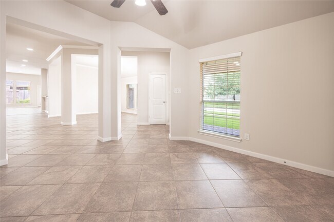 Foto del edificio - 6315 Teal Mist Ln