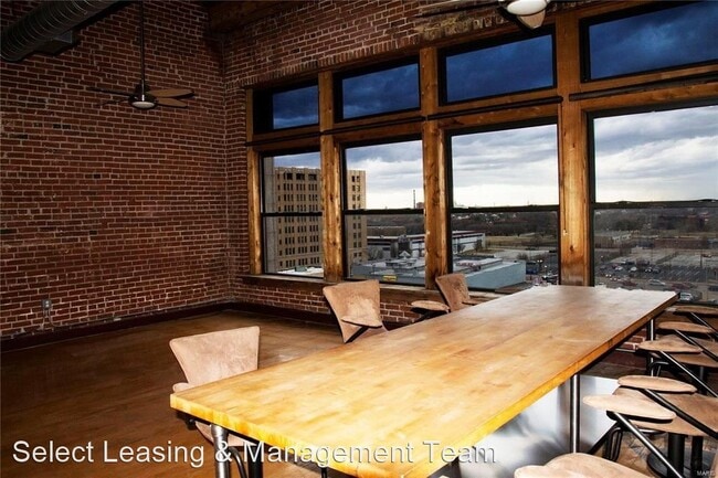 Building Photo - 1 br, 2 bath House - 1312 Washington Ave #7A