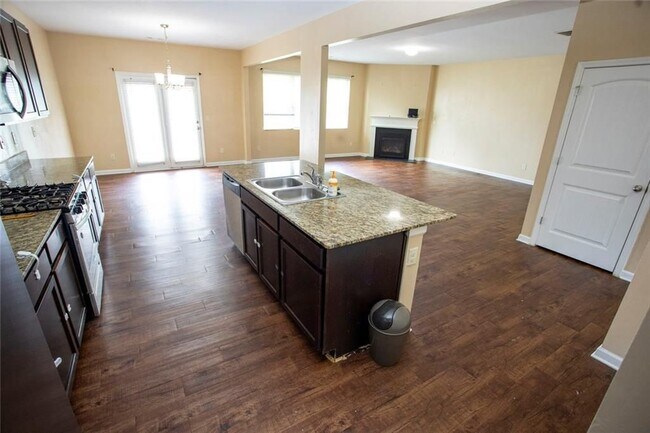 Building Photo - 141 Westin Way
