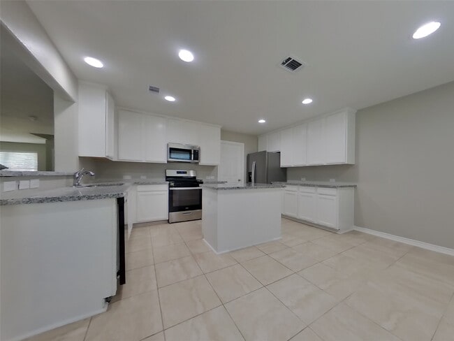 Foto del edificio - 4738 Montclair Hill Ln