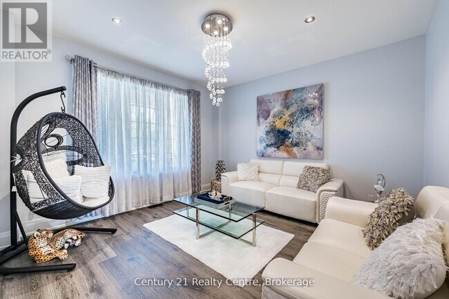Building Photo - 26 Catchfly Crescent