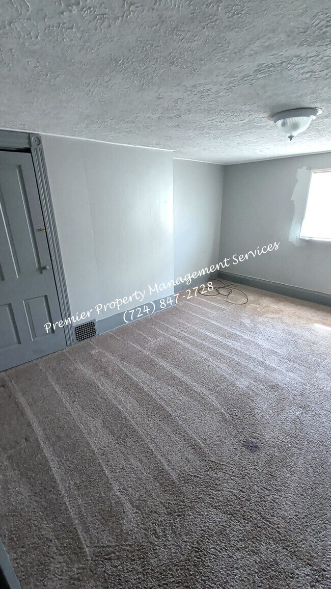 Building Photo - 532 Jackson St