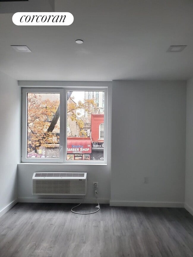 Building Photo - 170 Marcy Ave