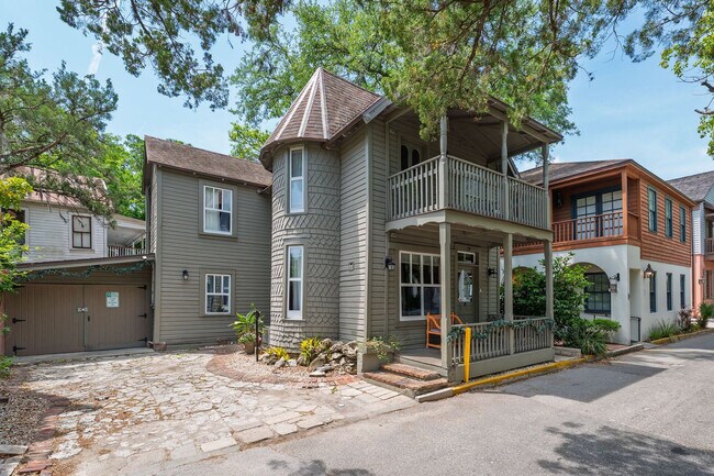 Building Photo - 59 Cuna St