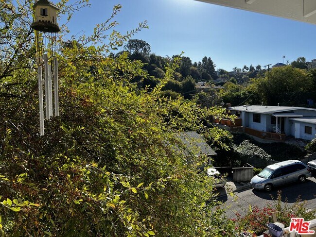 Building Photo - 4301 Verdugo View Dr