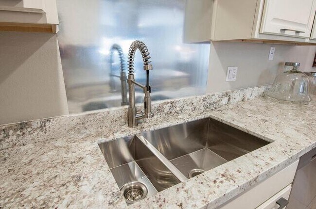 Kitchen Sink - 7557 N Dreamy Draw Dr