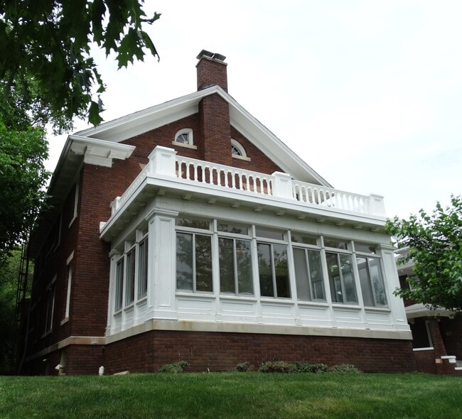 707 E 8th Street - 707 E 8th St (Bloomington, IN) House