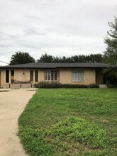 Building Photo - 1516 Walnut Ave