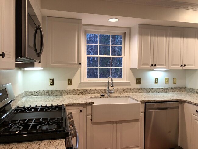 Farm house sink- newly renovated. - 41 Bridle Ln