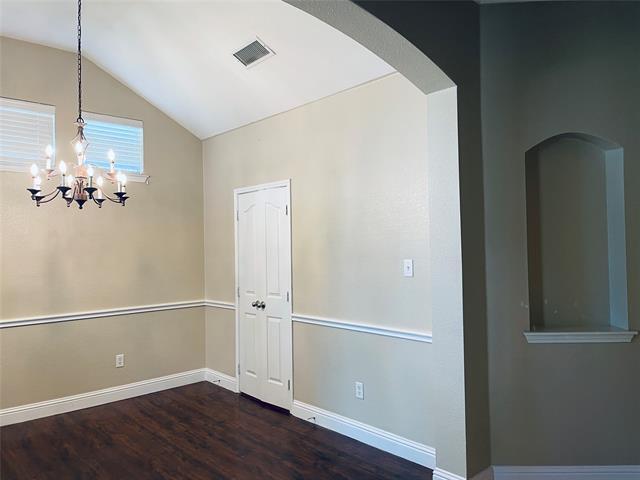 Building Photo - 3007 Pinecrest Dr