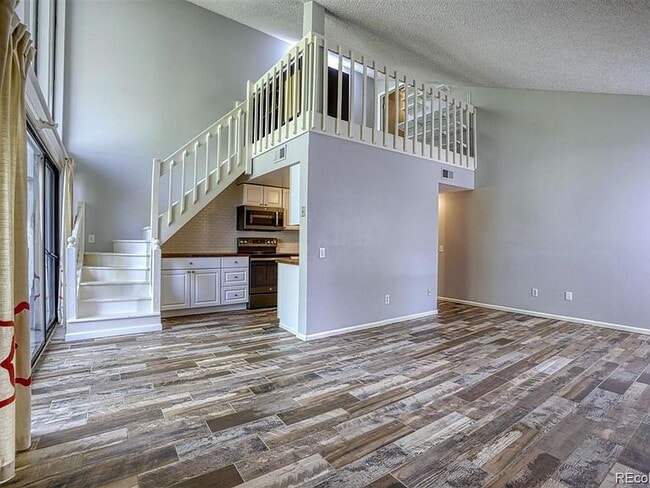 Foto del edificio - 6400 S Dayton St