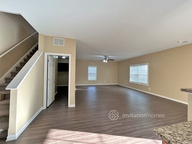 Building Photo - 1306 Ingle Ct