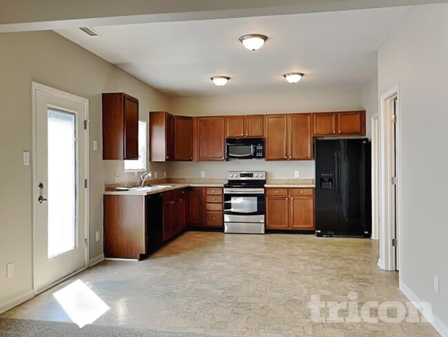 Building Photo - 3349 Table Rock Dr