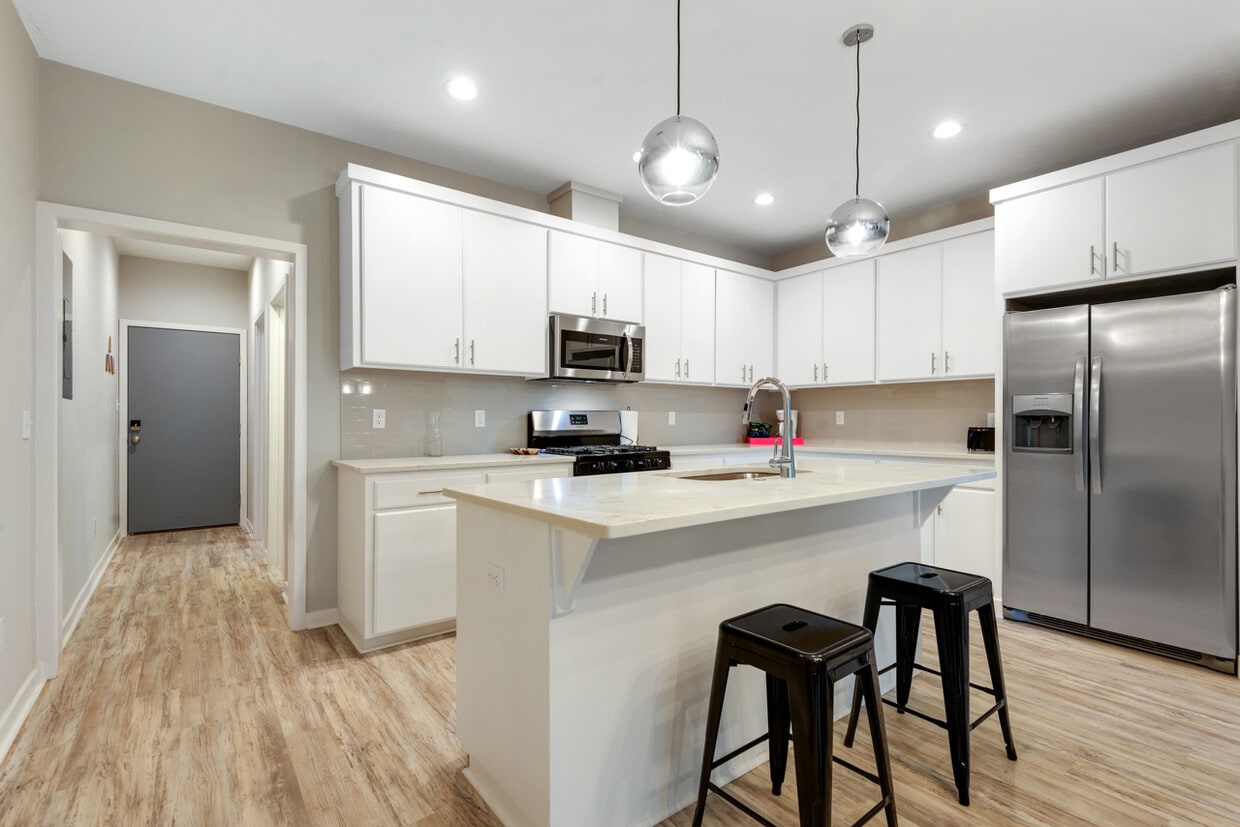 Foto principal - 823 N Bronough St