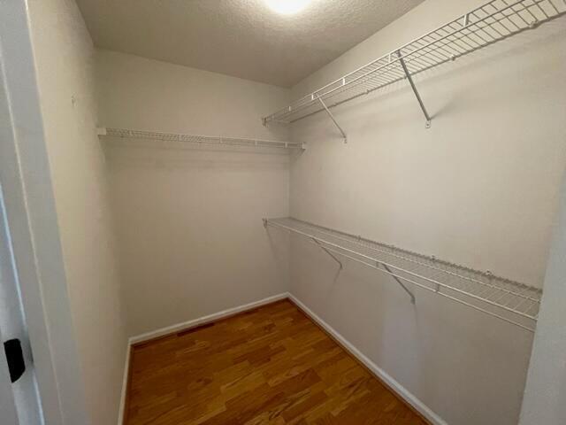 Foto del edificio - 9833 Baywinds Blvd