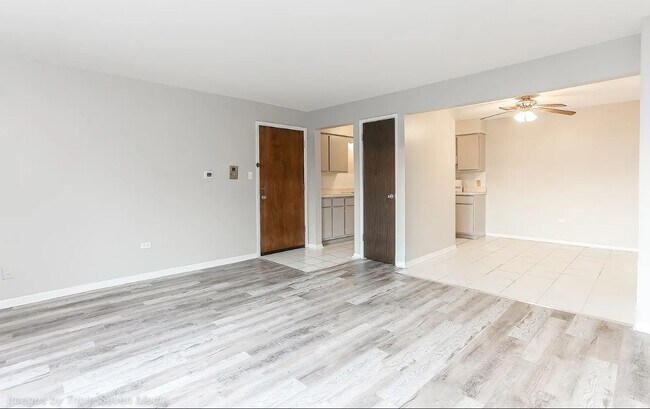Foto del edificio - 10701 Keating Ave