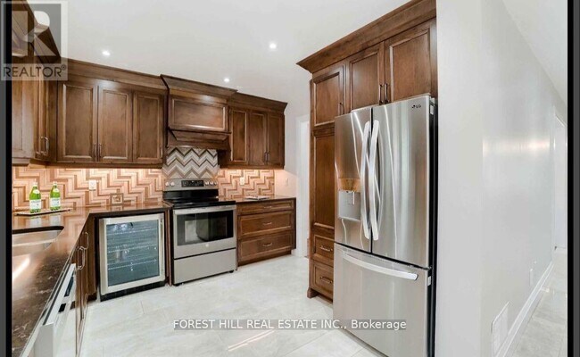 Building Photo - 3280 Charlebrook Ct