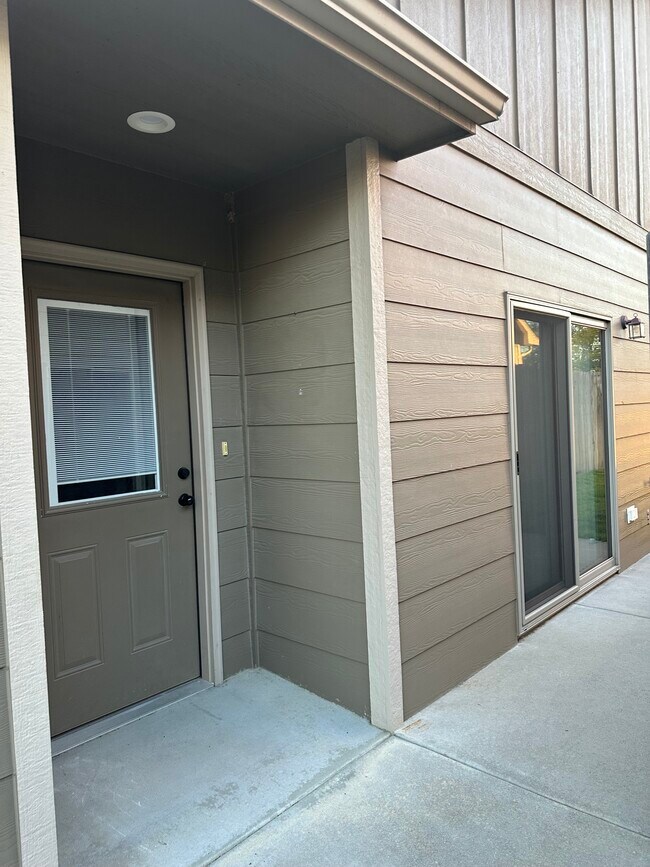 Foto del edificio - 4833 N Hillside Ct