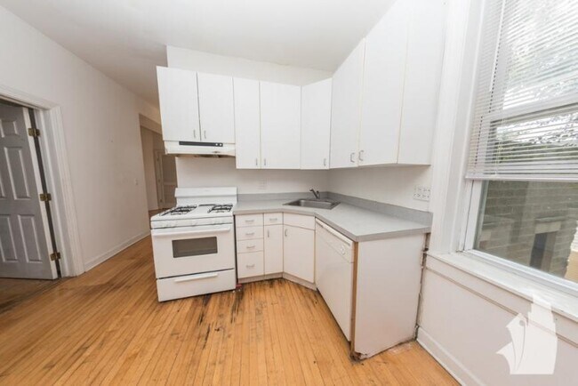 Foto del edificio - 2 bedroom in Chicago IL 60614